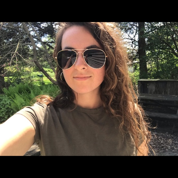 Meet your Posher, Farren - Picture 1 of 1